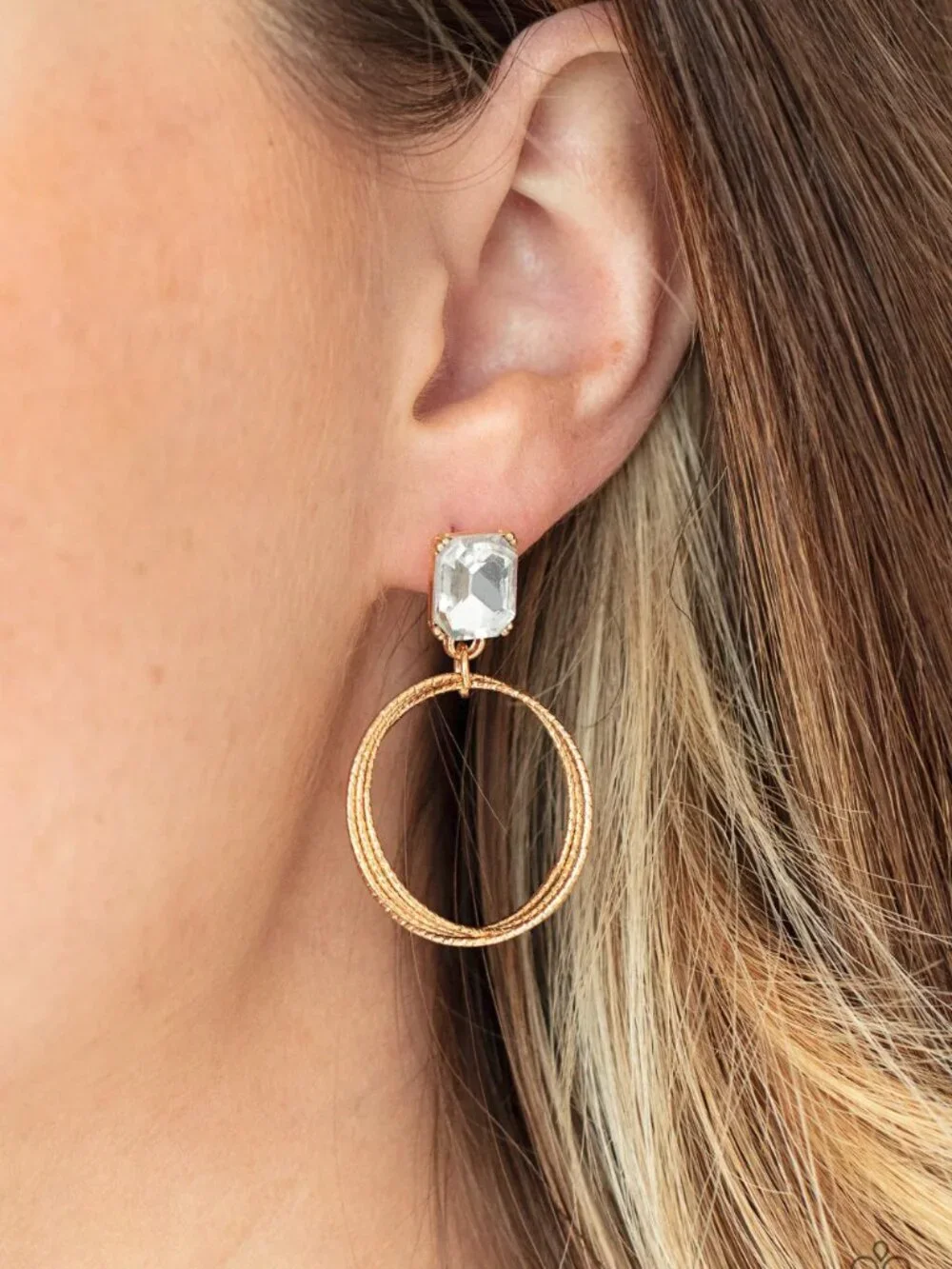 Paparazzi Jewelry Accessories - Prismatic Perfection - Gold Earrings - Vintage